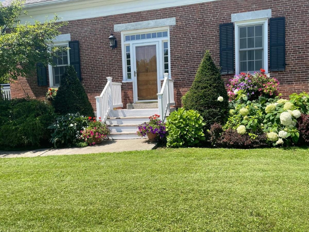 Dodds Brick House Bed & Breakfast North Hero Extérieur photo